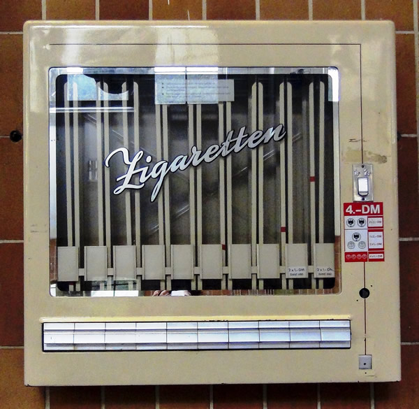 Zigarettenautomat in der Waschkaue am Rammelsberg